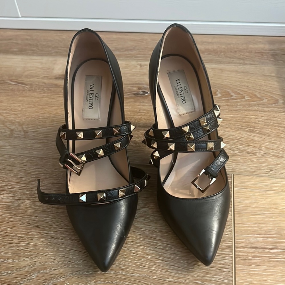 Authentic Valentino Used shoes size 36.5
